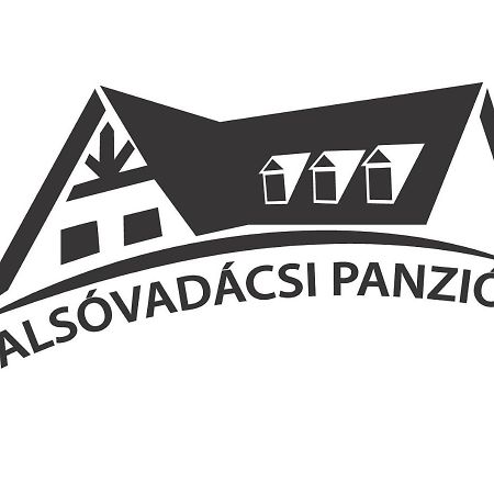 Alsovadacs Vadaszhaz Panzio Bed & Breakfast Sutto Exterior photo